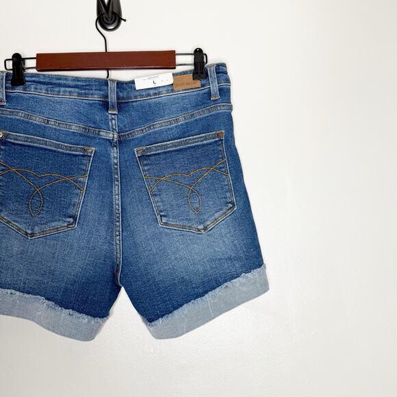 Judy Blue High Waist Distressed Red Bandana Denim Jean Shorts Women’s Large NWT - Picture 6 of 8